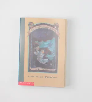A SERIES OF UNFORTUNATE EVENTS- THE WIDE WINDOW #3 NOVEL PRE-LOVED