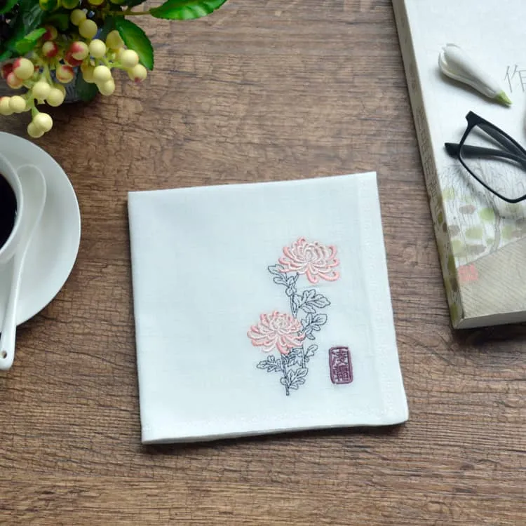 Chinese Handkerchief with the Embroidered Pattern of Chrysanthemum (Customizable)